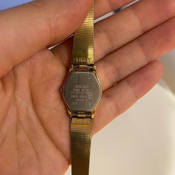Vintage Seiko thin wrist watch - Picture 6 of 7